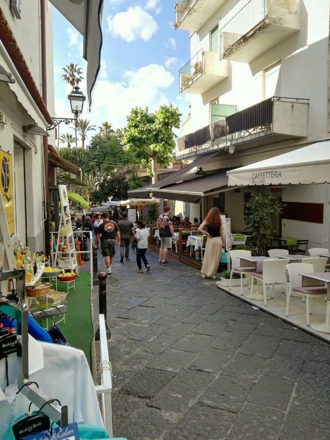La Casa Di Rosa Apartment Sorrento Ngoại thất bức ảnh